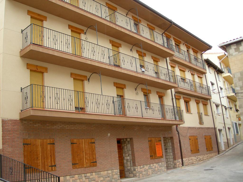 Apartamentos Turísticos Rosario Camarena de la Sierra Exterior foto